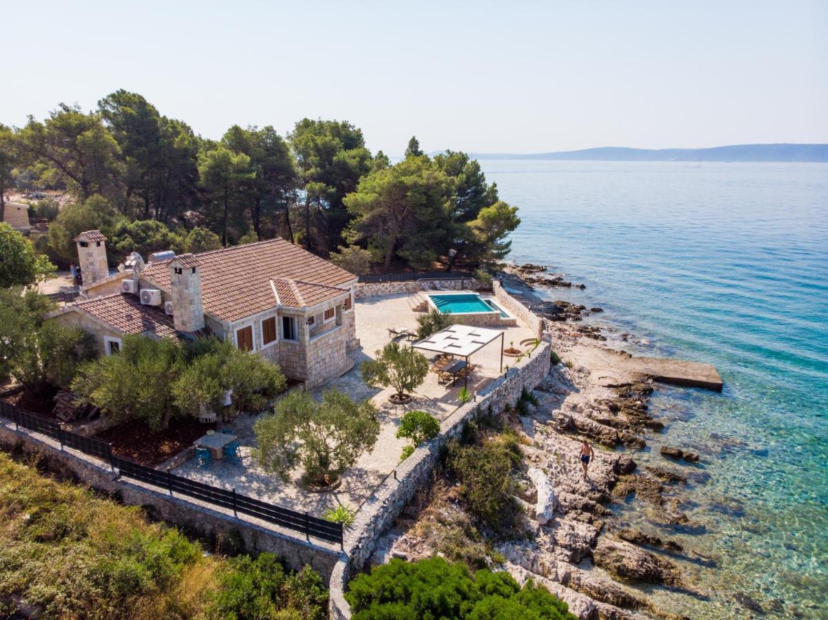 Villa Rudini With Heated Pool Okrug Gornji Exterior foto
